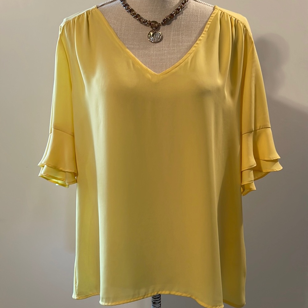NWOT New York & Company 7th Avenue Design Studio Top